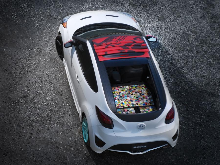  Hyundai Veloster C3 Roll Top Concept 2012 года  (фото 30 из 32)